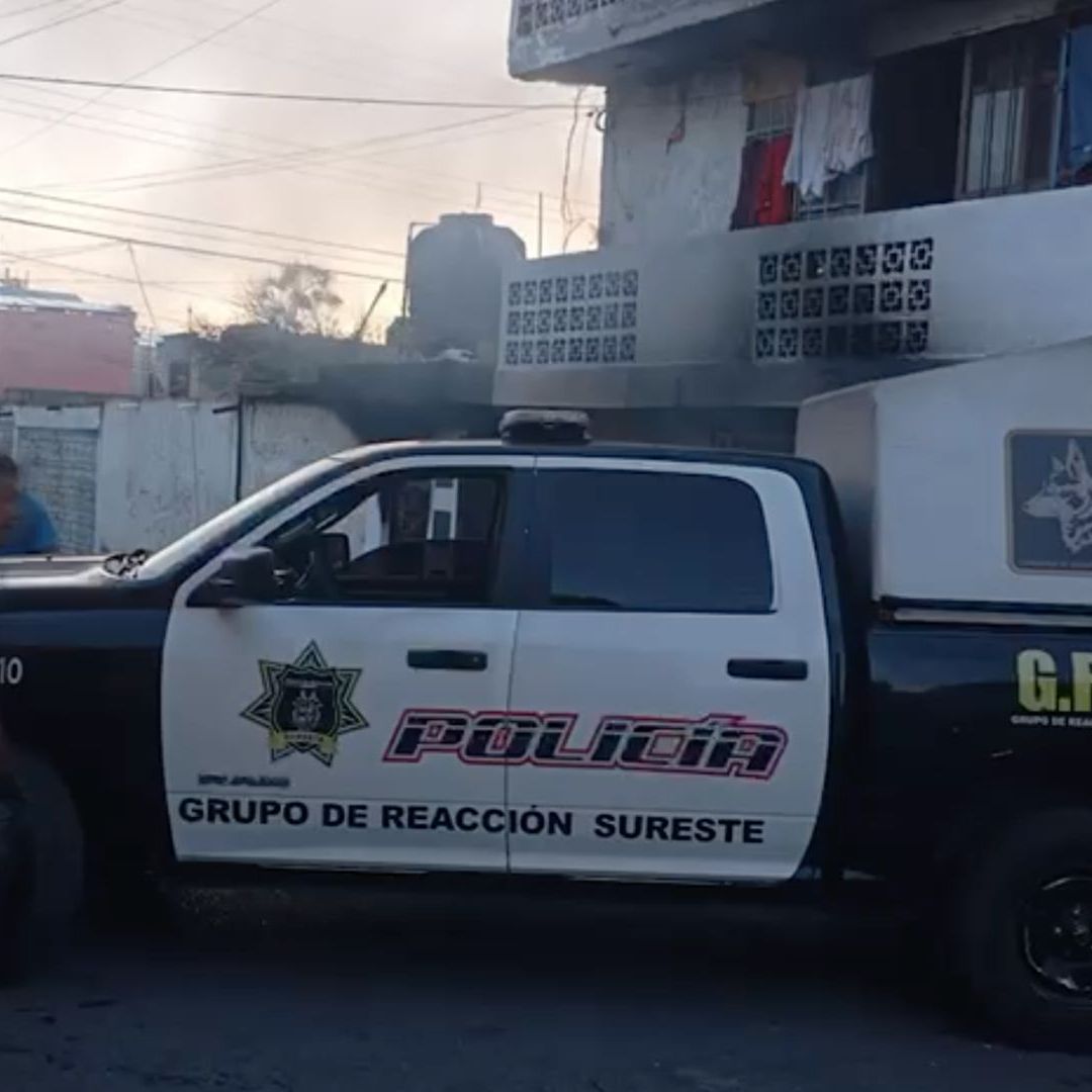 Policías Salvan a Familia Atrapada en Incendio de Condominio en Saltillo